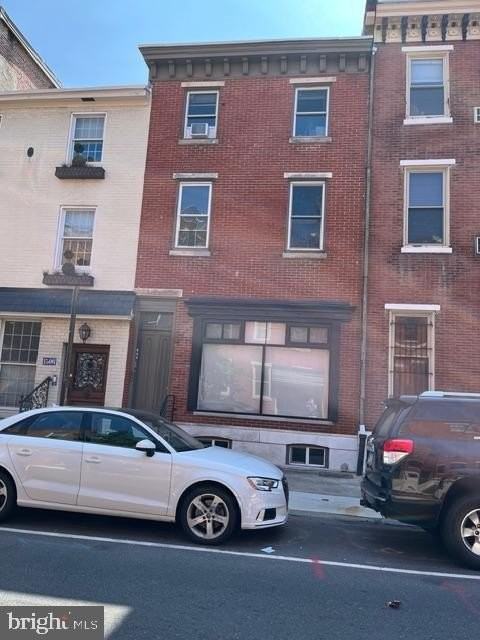 1508 Lombard St #2ndFRONT - Photo 2 of 3