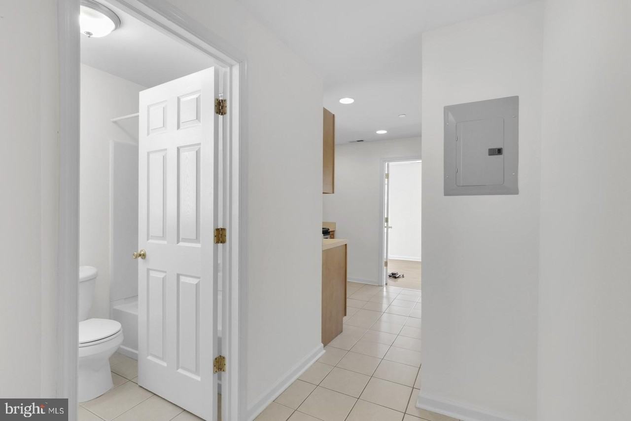 1526 Brown St #2 - Photo 2 of 24