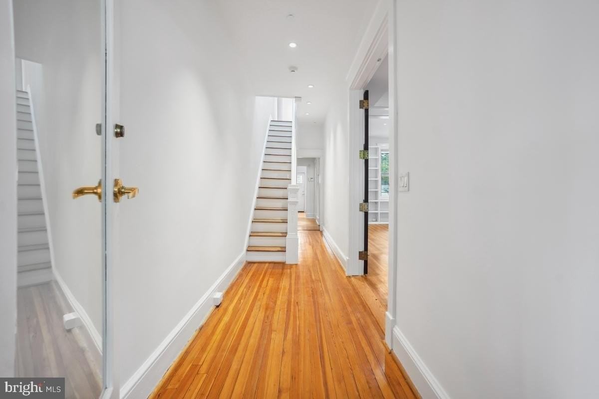 1411 King St #A - Photo 5 of 50