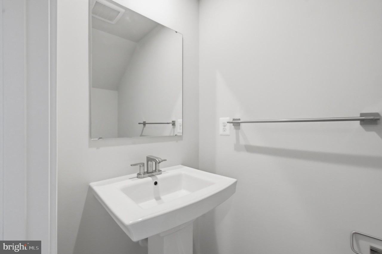 14421 Albemarle Point Pl - Photo 6 of 25