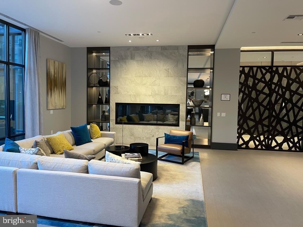 1761 Old Meadow Rd #212 - Photo 6 of 18