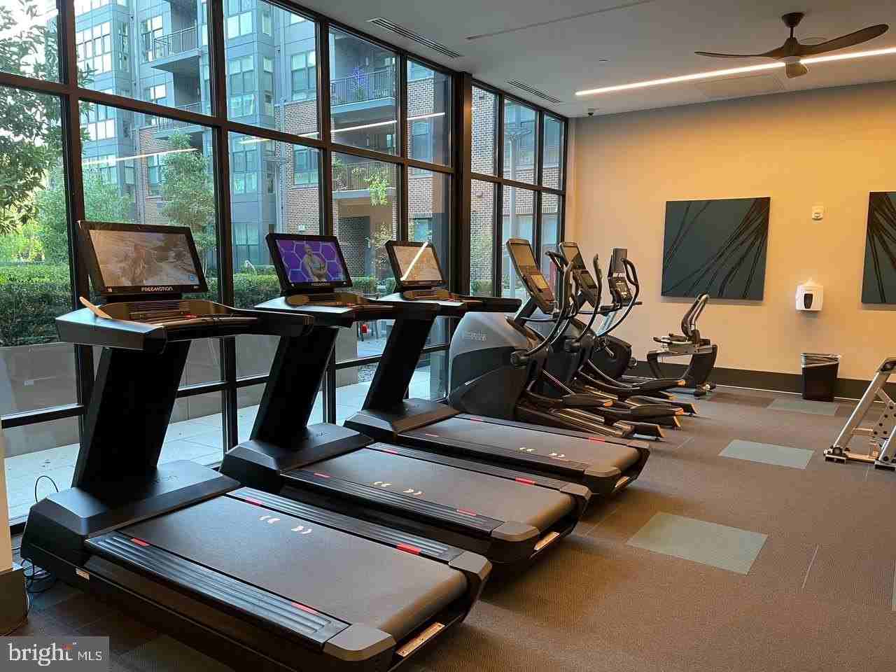 1761 Old Meadow Rd #212 - Photo 7 of 18