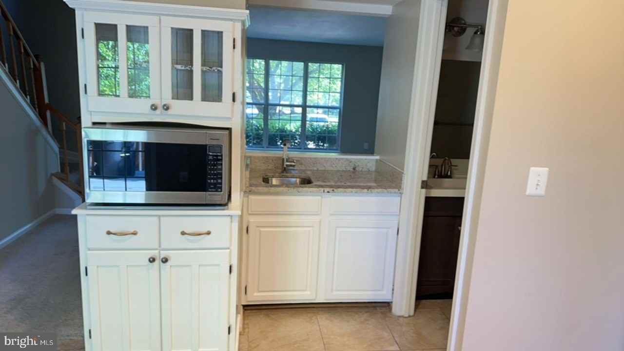 6504 Medinah Ln - Photo 6 of 21
