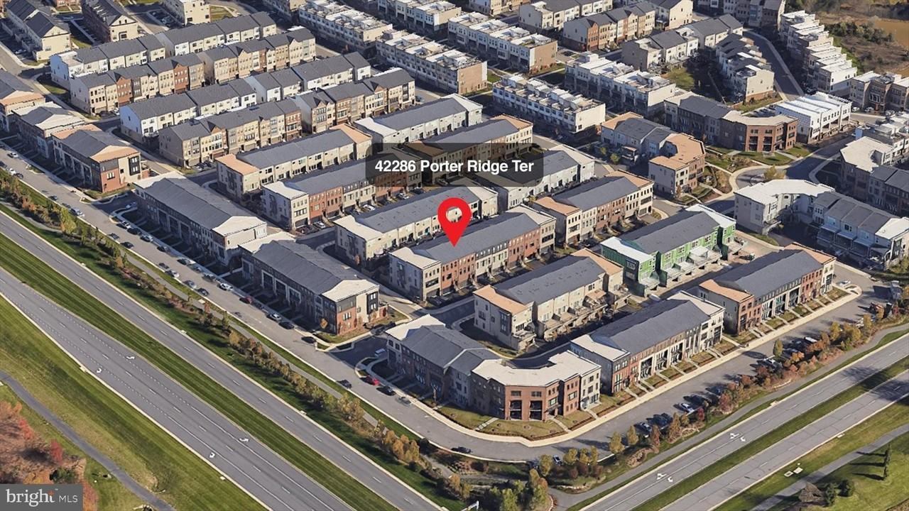 42286 Porter Ridge Ter - Photo 3 of 39