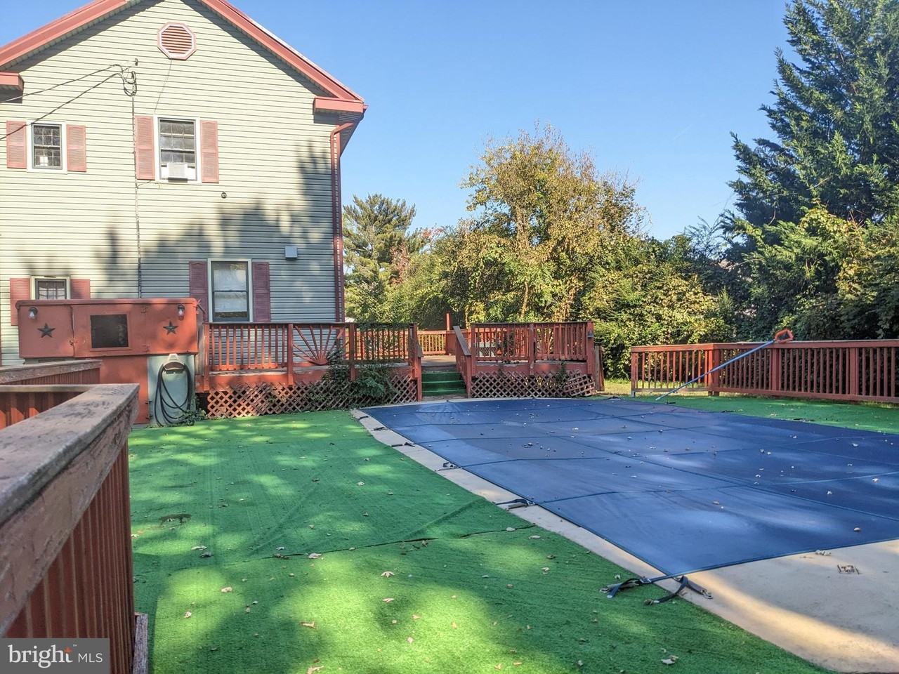 9014 Sudley Rd - Photo 2 of 34