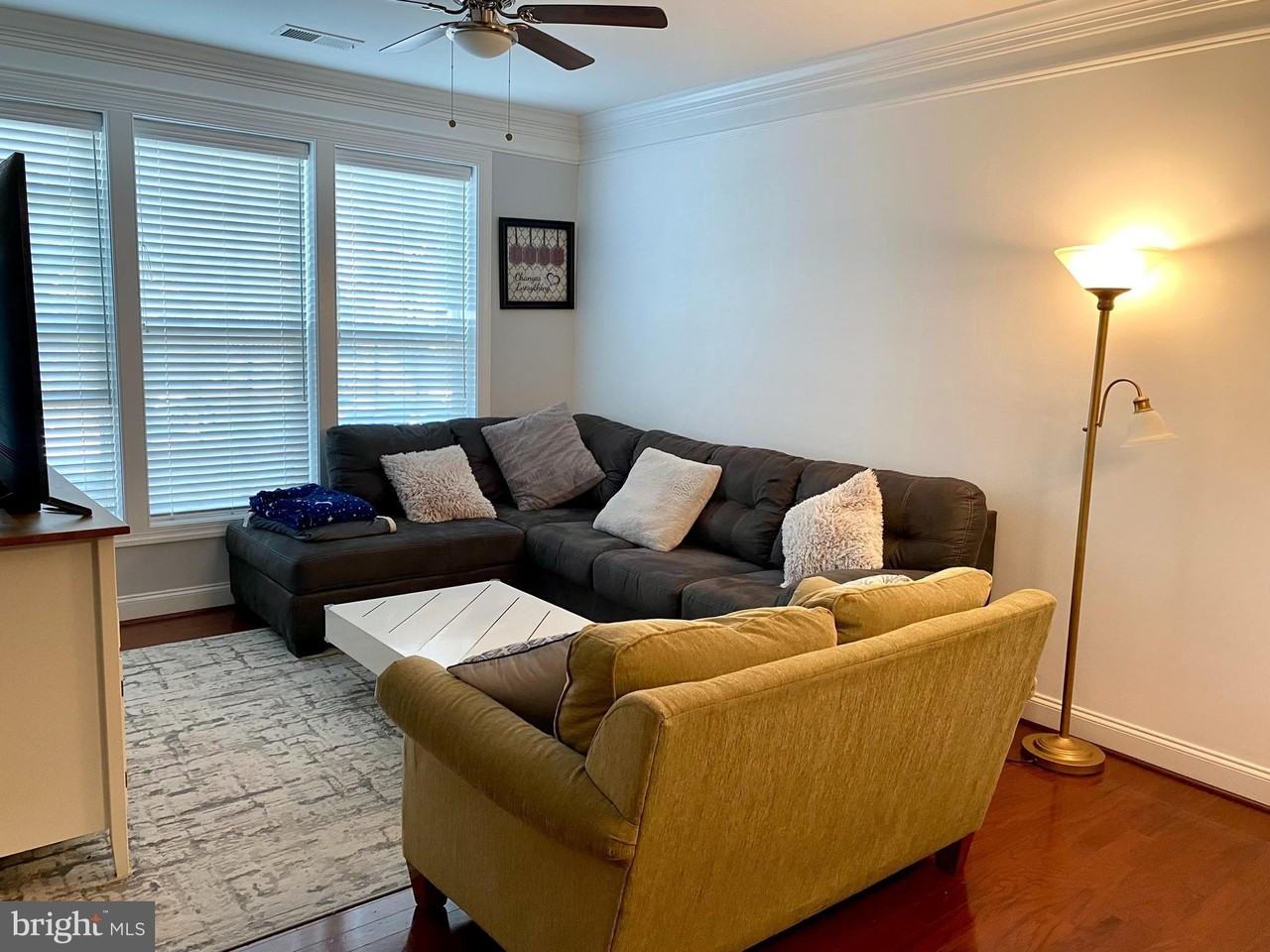 15181 Lancashire Dr - Photo 3 of 22