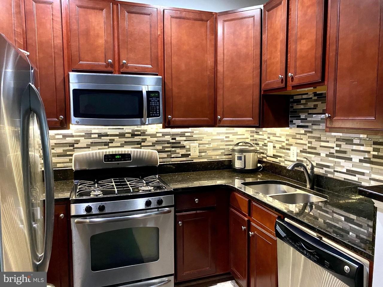 15181 Lancashire Dr - Photo 5 of 22