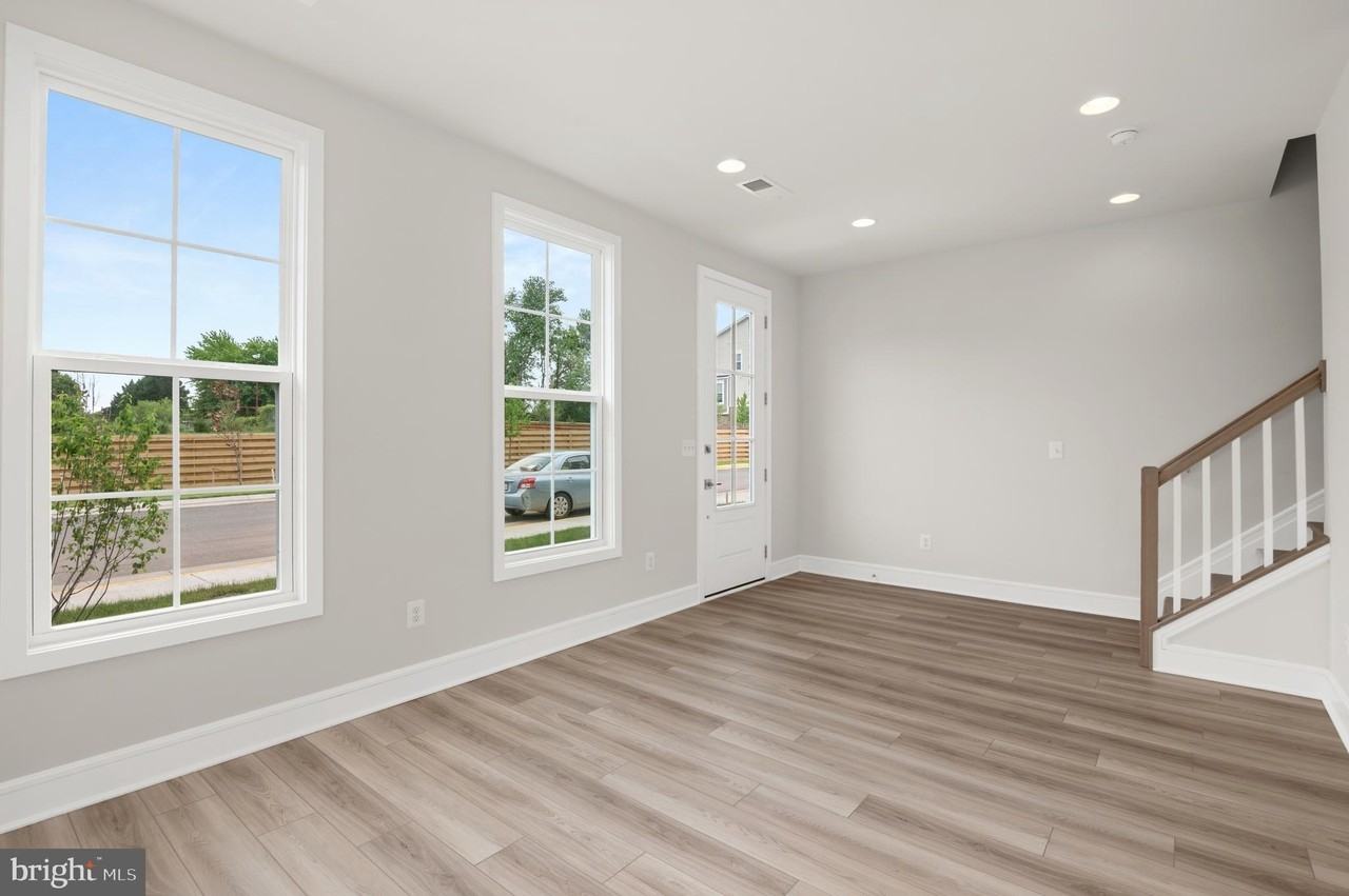 14534 Alsace Ln - Photo 3 of 44
