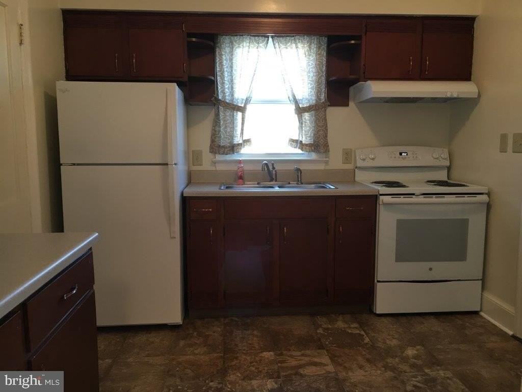 3089 Winchester Ave - Photo 6 of 24