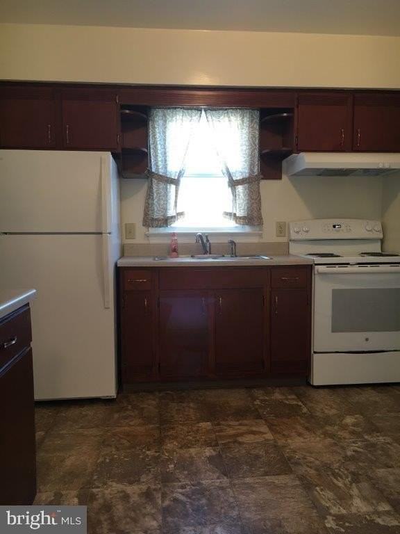 3089 Winchester Ave - Photo 7 of 24