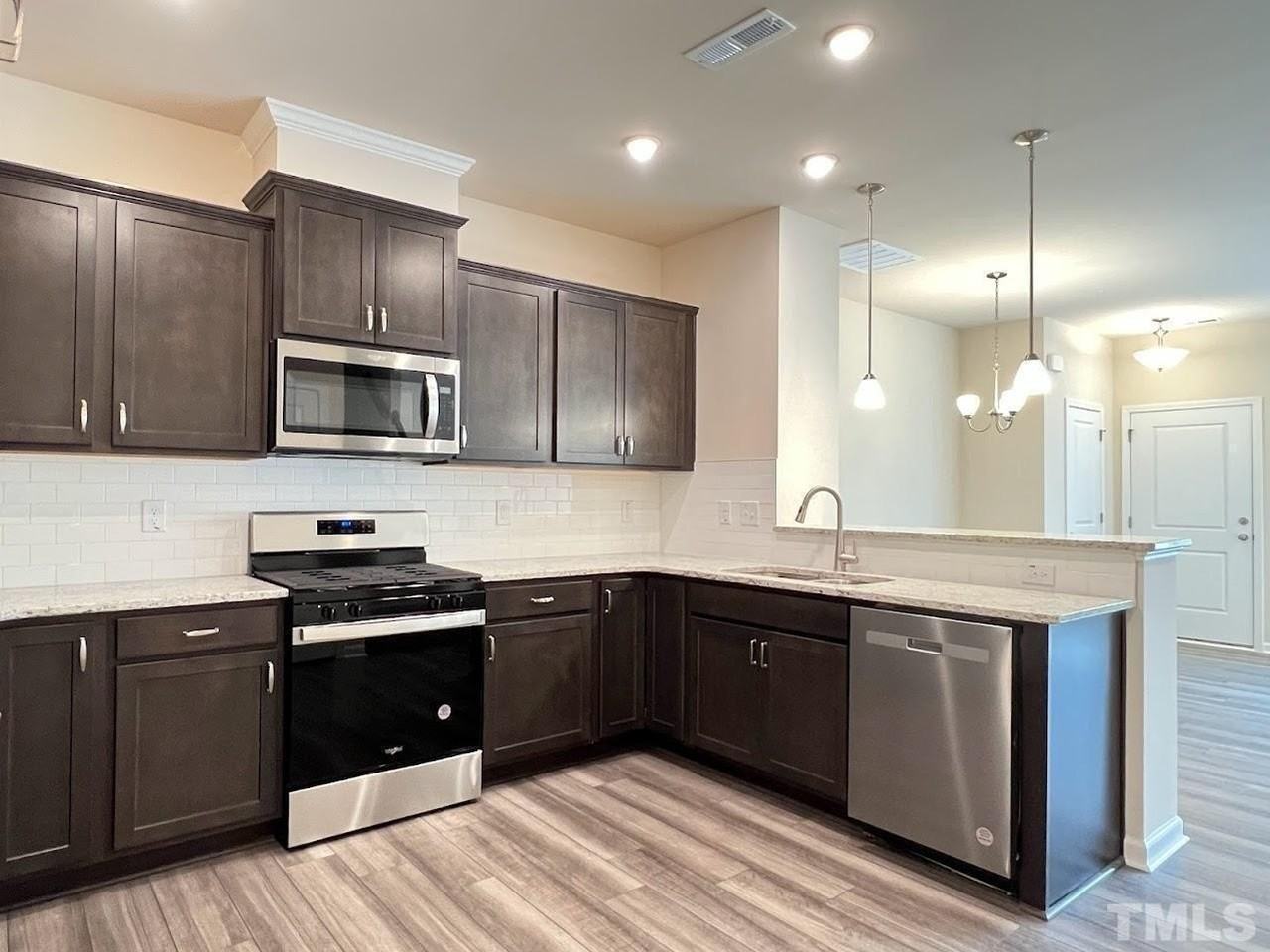 4812 Trikala Ave - Photo 2 of 16