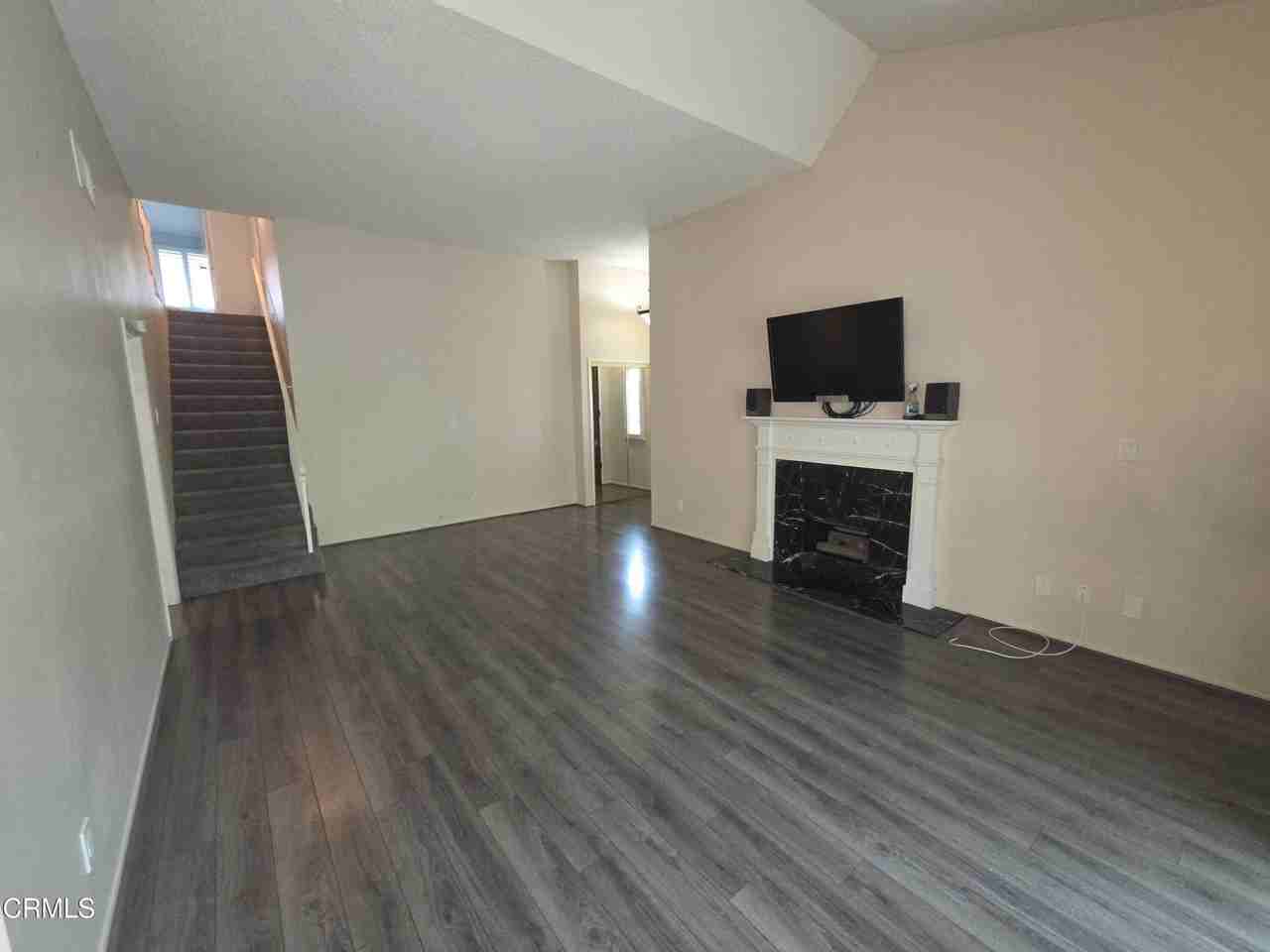 204 Cordova St - Photo 5 of 25