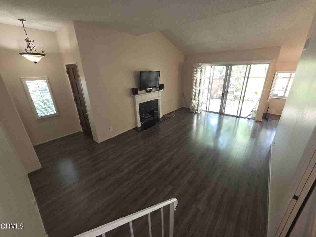 204 Cordova St - Photo 6 of 25