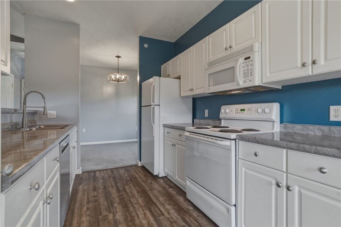 217 Stockton Rdg - Photo 7 of 40