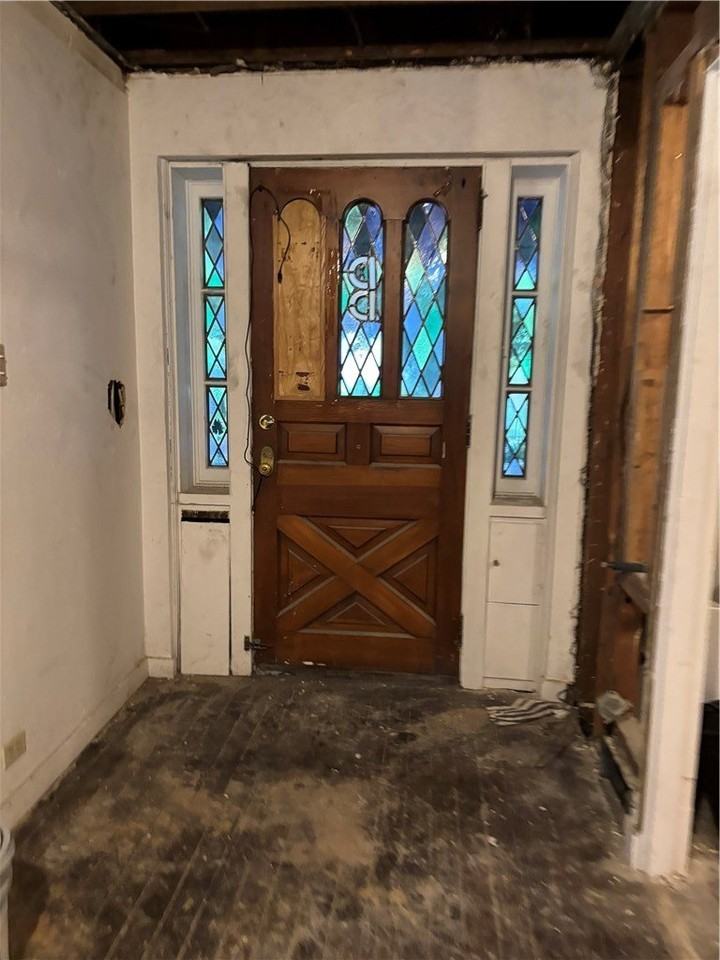 4825 Butler St - Photo 2 of 19