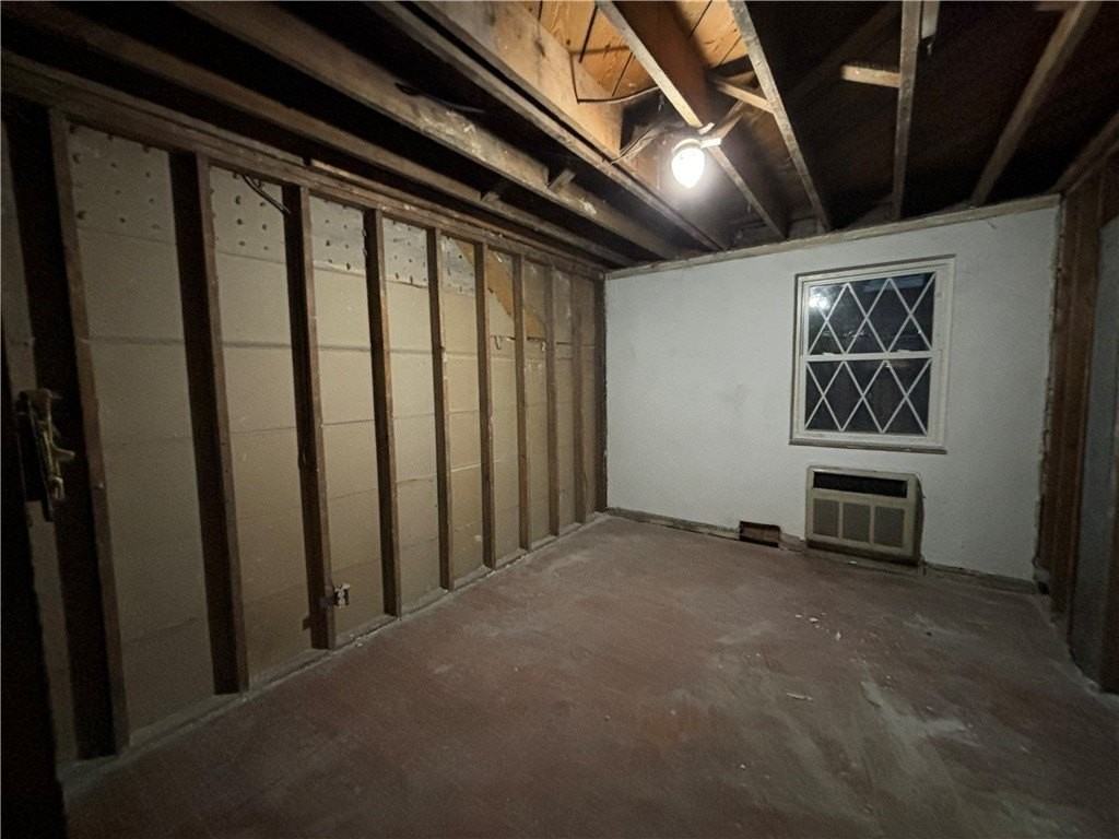 4825 Butler St - Photo 4 of 19