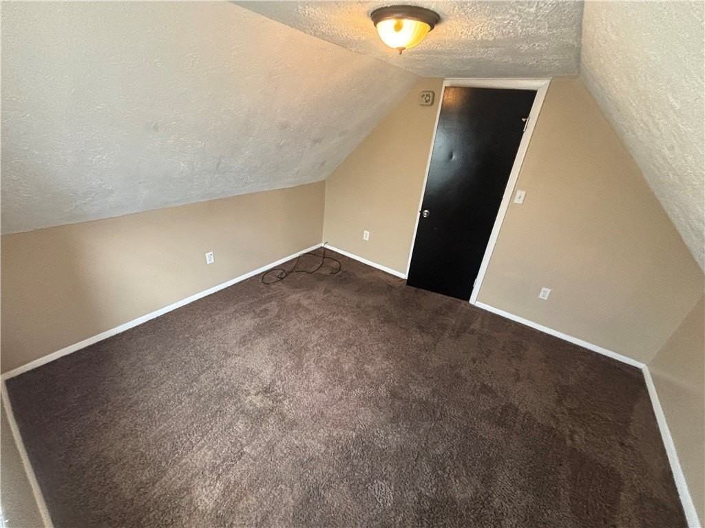 527 Stokes Ave - Photo 6 of 23