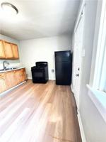 featured image of 347 E 13th Ave #3