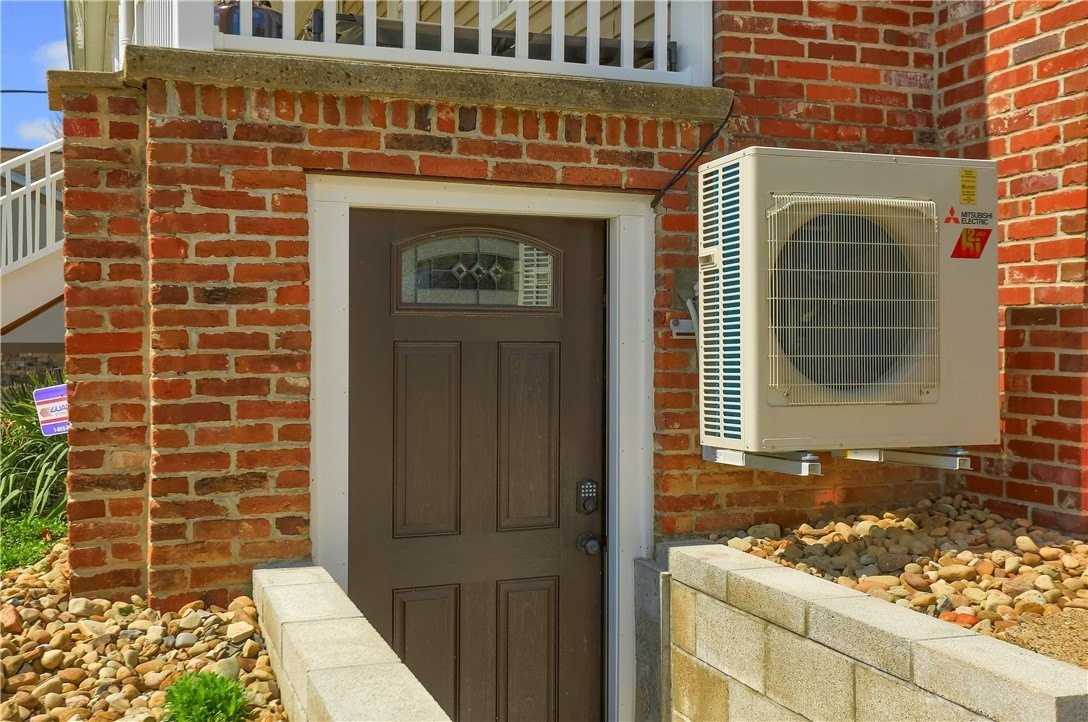 2501 Wildwood Rd - Photo 4 of 21