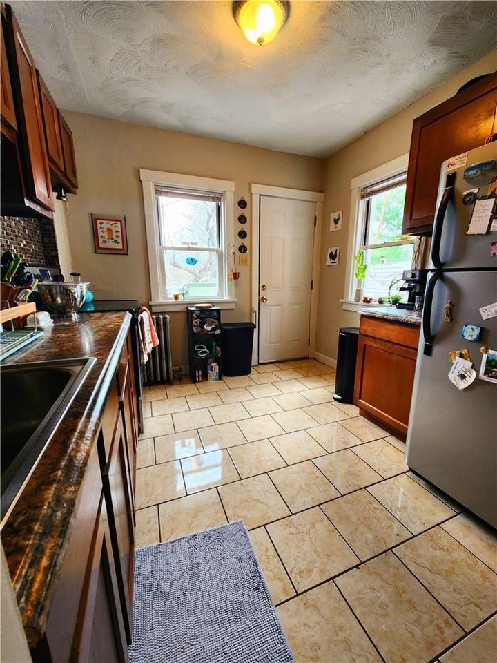 5850 Burchfield Ave #5846 - Photo 3 of 8