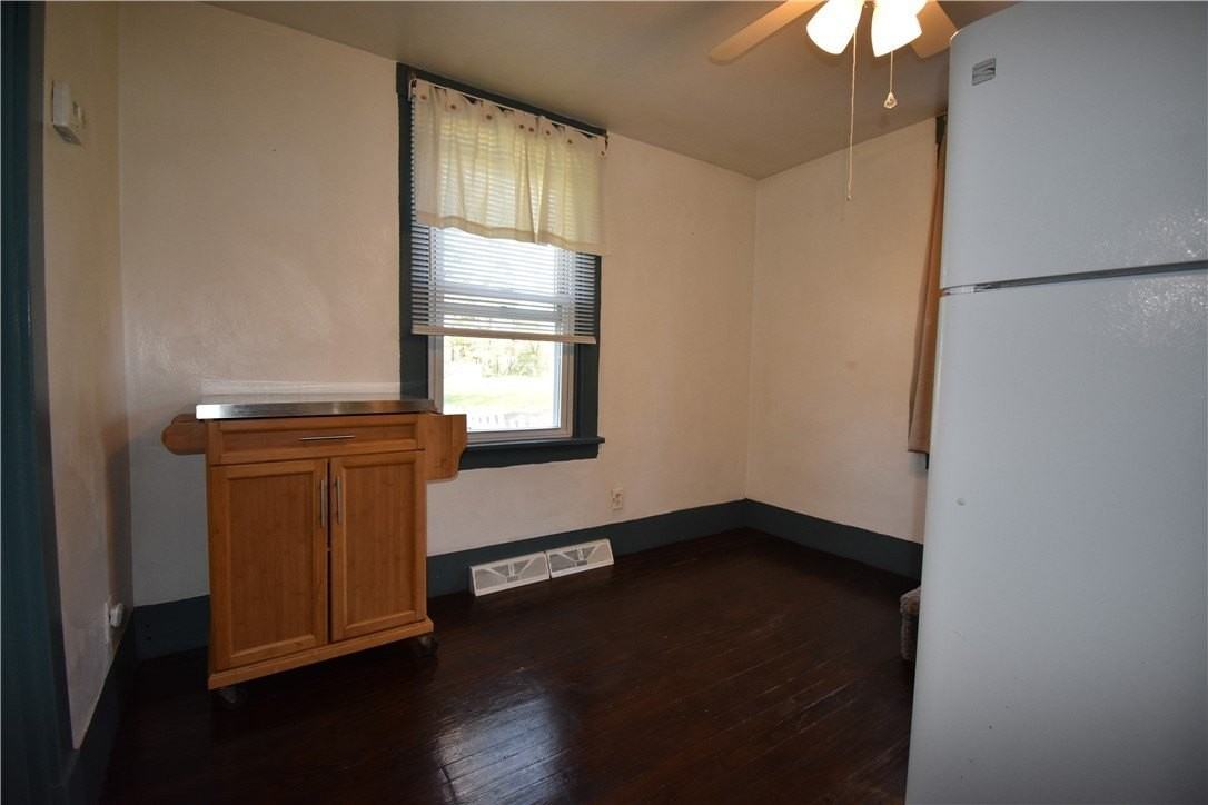 1008 South Rd - Photo 7 of 18