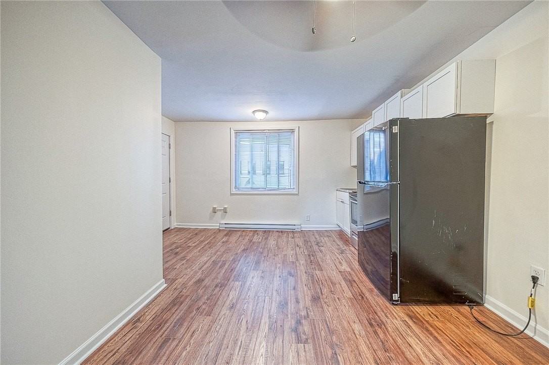 427 Adams St #3 - Photo 3 of 4