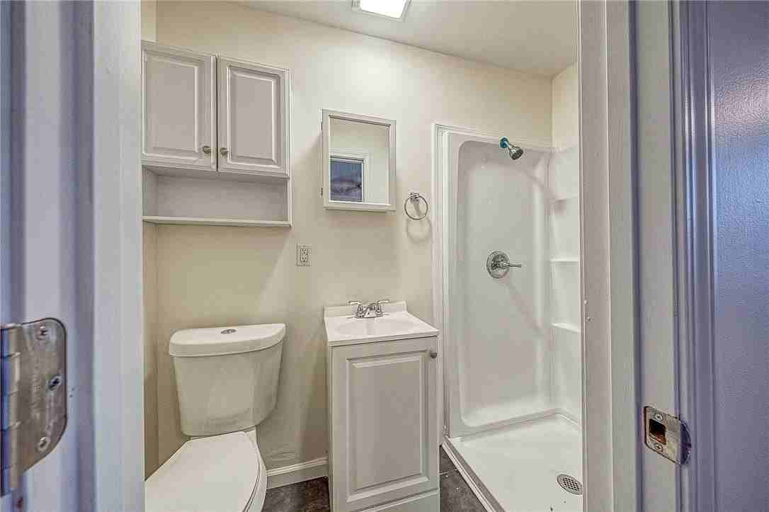 427 Adams St #3 - Photo 4 of 4