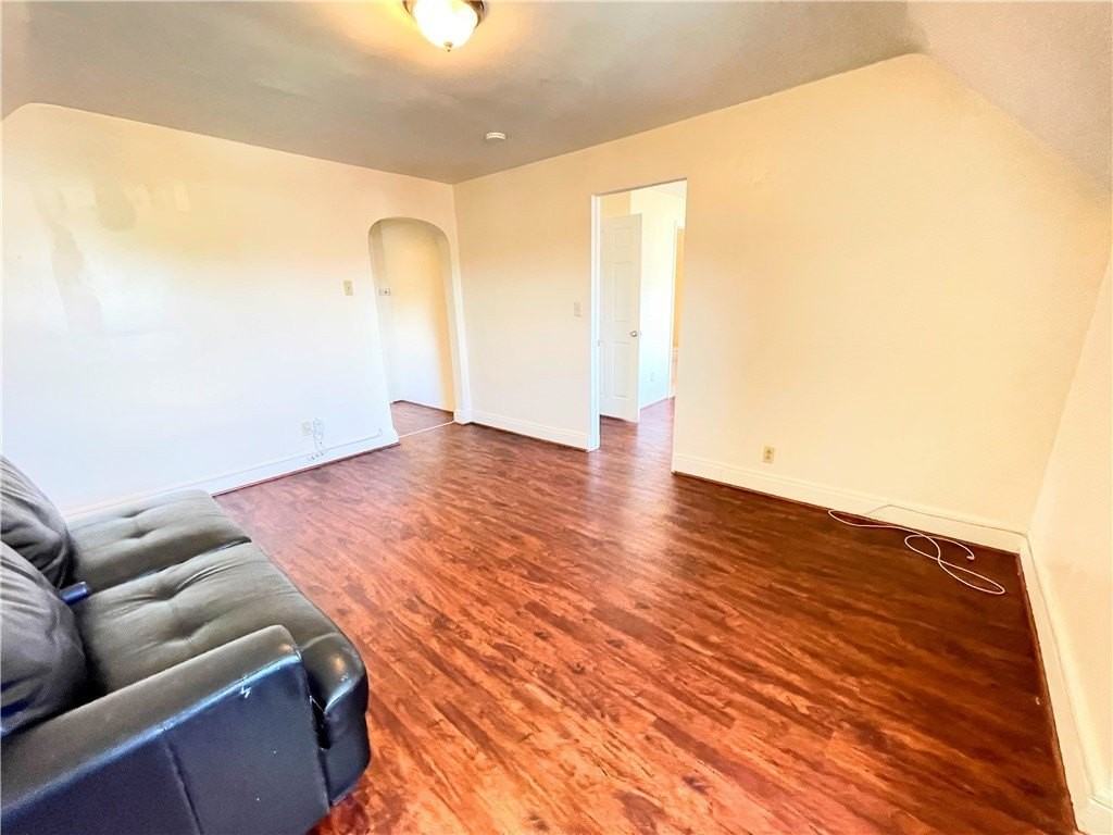 5544 Baywood St #3 - Photo 5 of 7