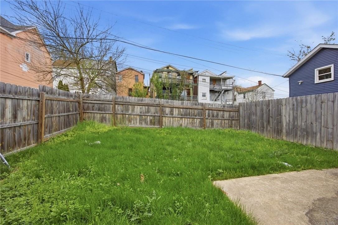 720 Mary St - Photo 2 of 11