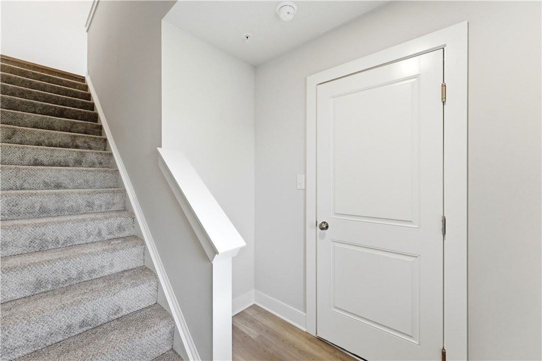 227 Oliver Way - Photo 4 of 46