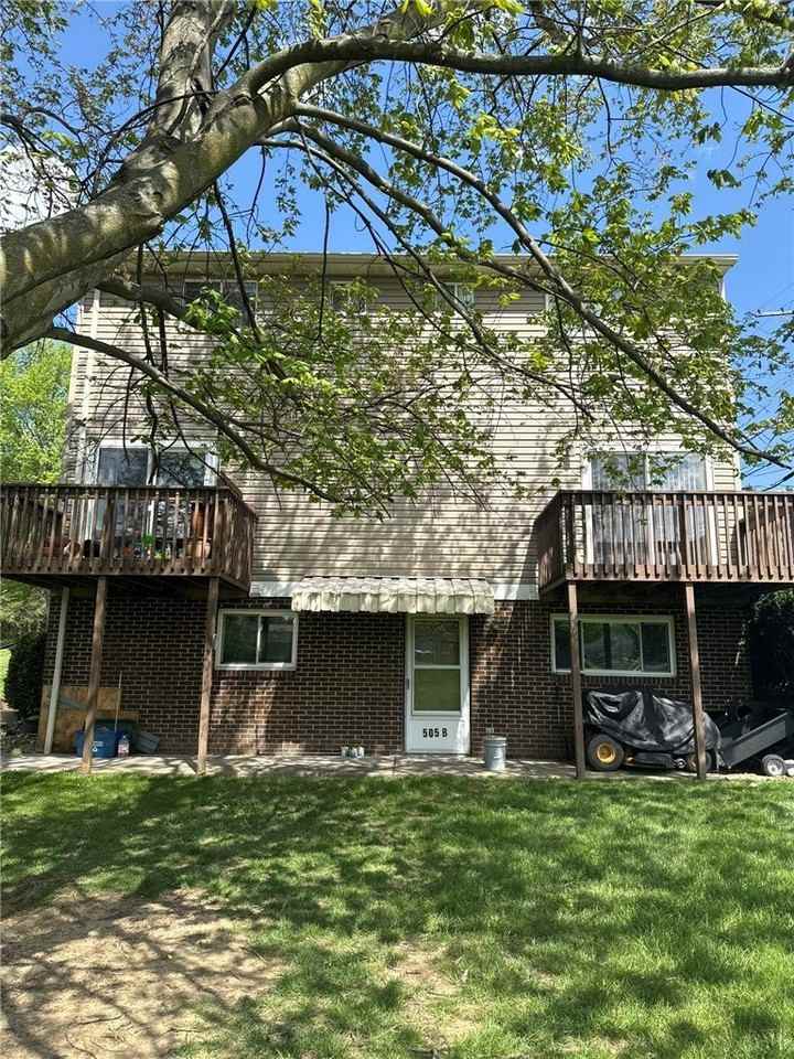 505 Mckee Ave #B - Photo 2 of 12