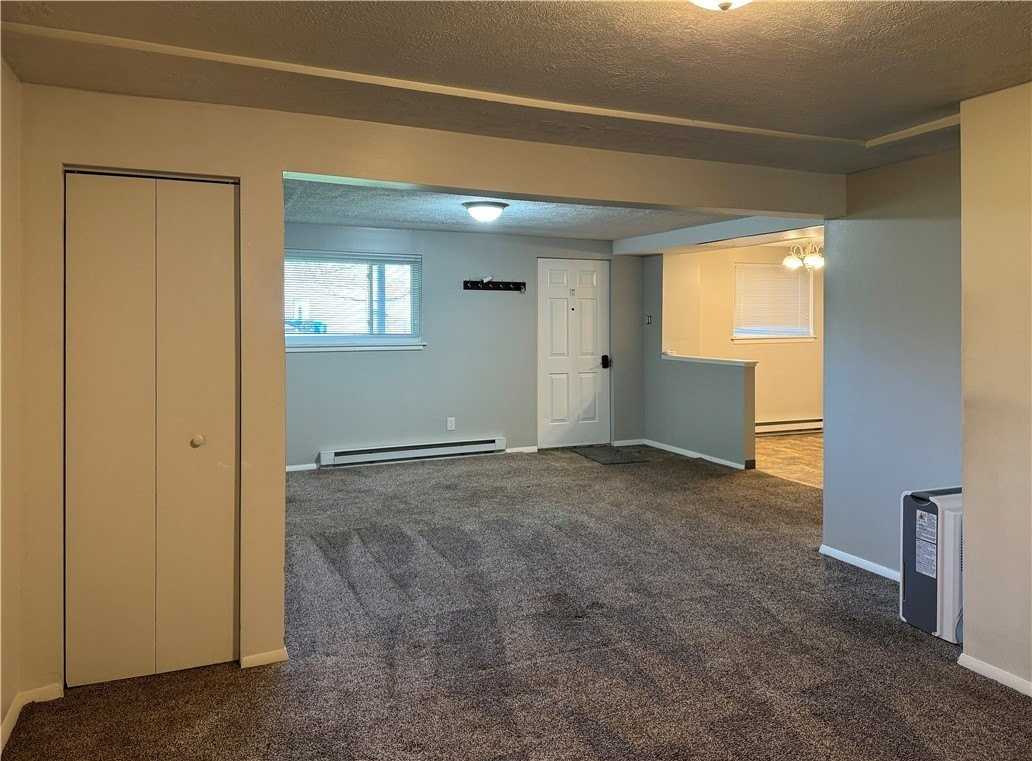 505 Mckee Ave #B - Photo 5 of 12