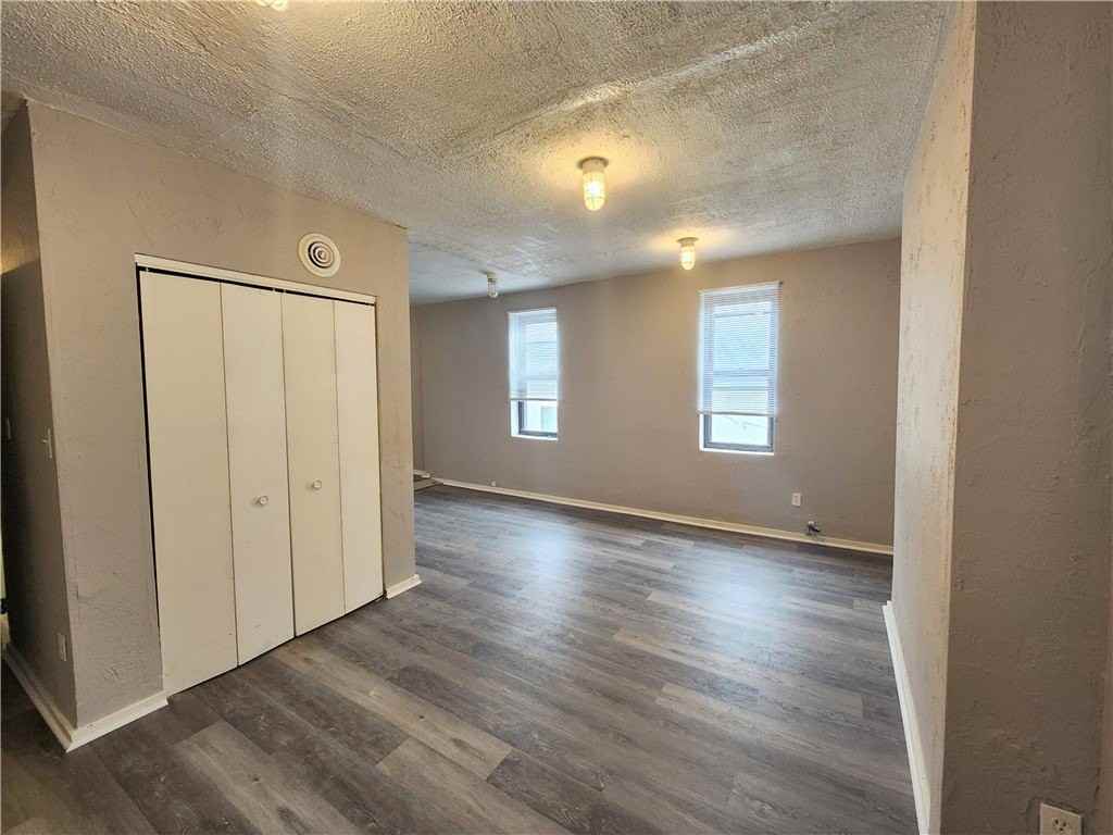 4901 Penn Ave #6 - Photo 2 of 4