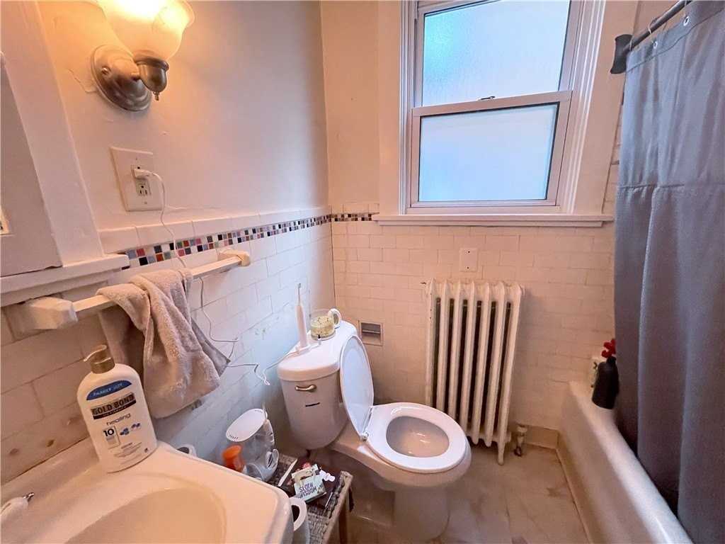 541 S Aiken Ave #539 - Photo 7 of 10