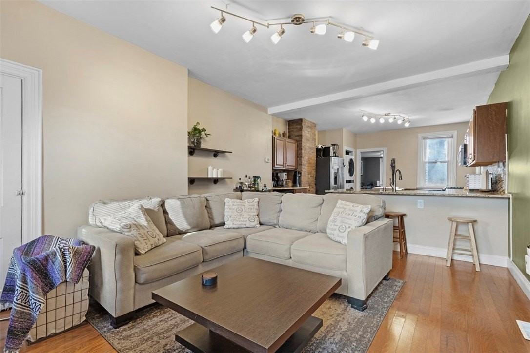 2818 Edwards Way - Photo 3 of 7