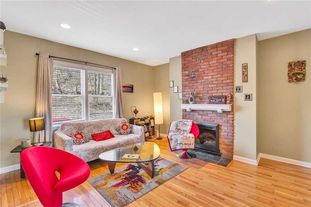 3127 Josephine St - Photo 5 of 43