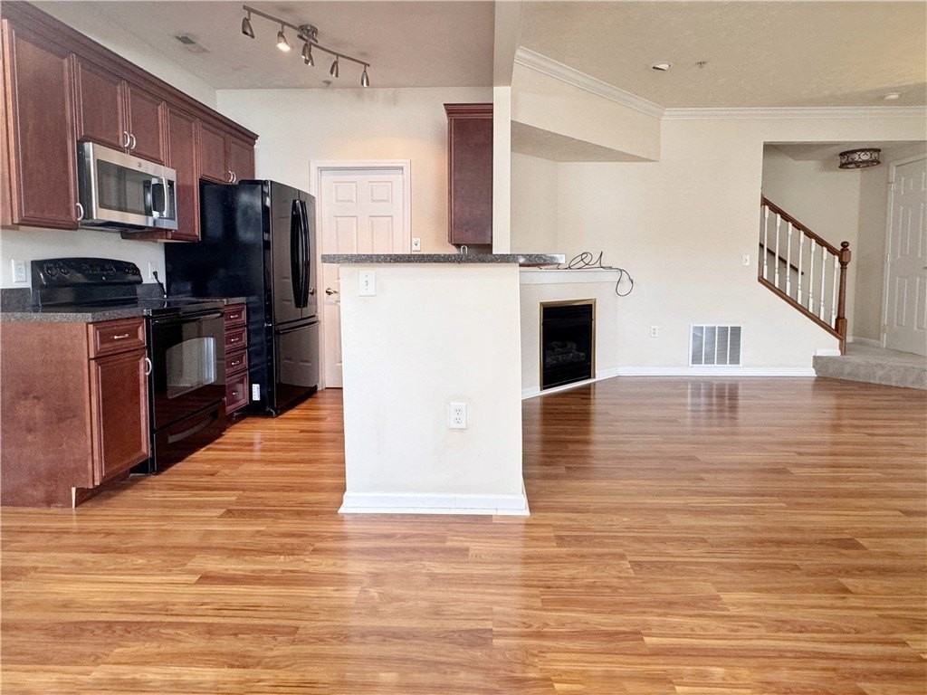 203 Sonie Dr - Photo 7 of 24