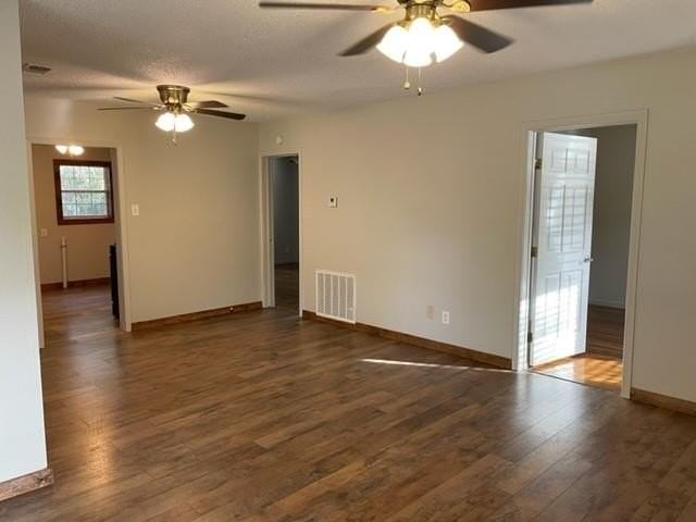 781 S Willis St - Photo 3 of 11