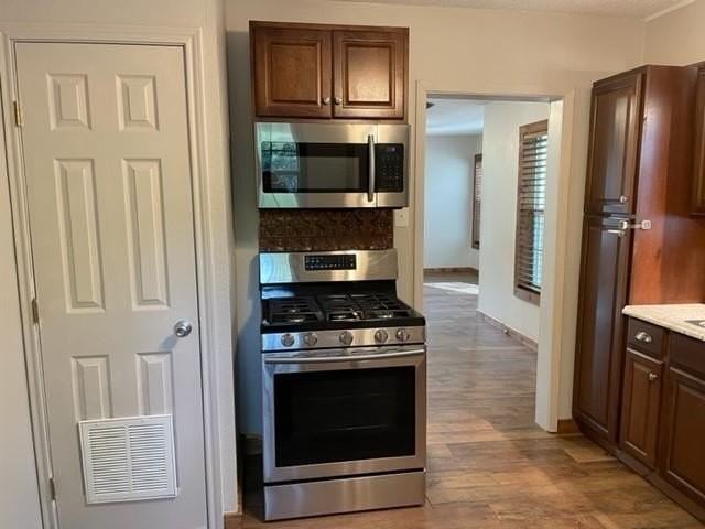 781 S Willis St - Photo 6 of 11