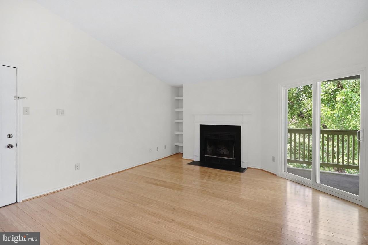 1535 Lincoln Way #301 - Photo 6 of 28