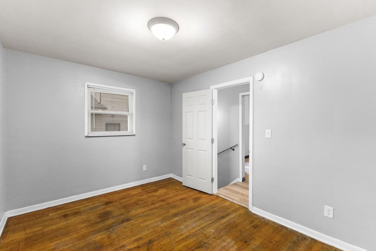 384386 S Napoleon Ave #386S - Photo 2 of 26
