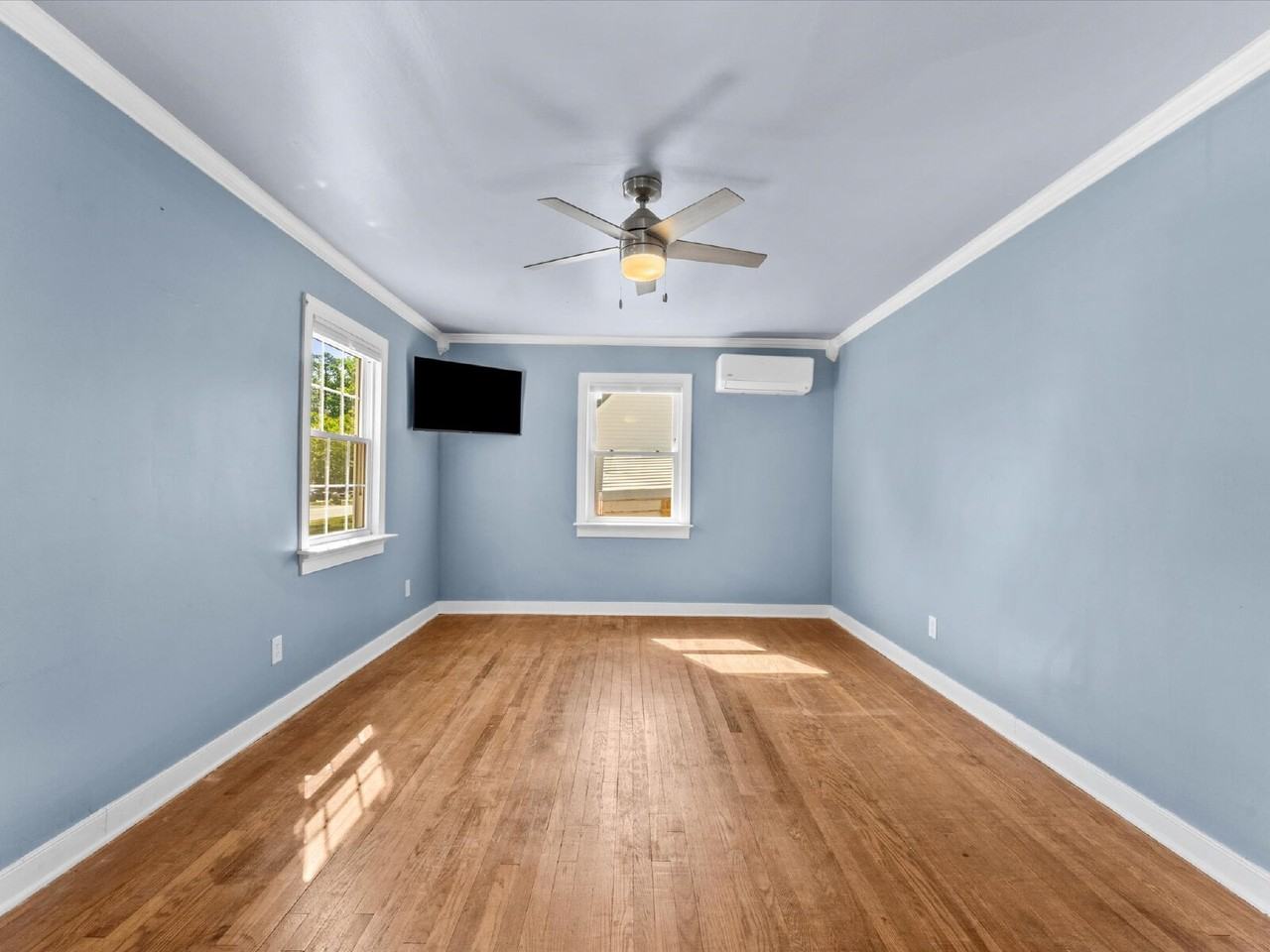 7602 Woodman Rd - Photo 6 of 46