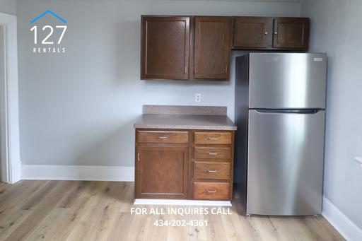 1815 Park Ave #B - Photo 4 of 12