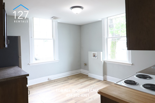 1815 Park Ave #B - Photo 5 of 12