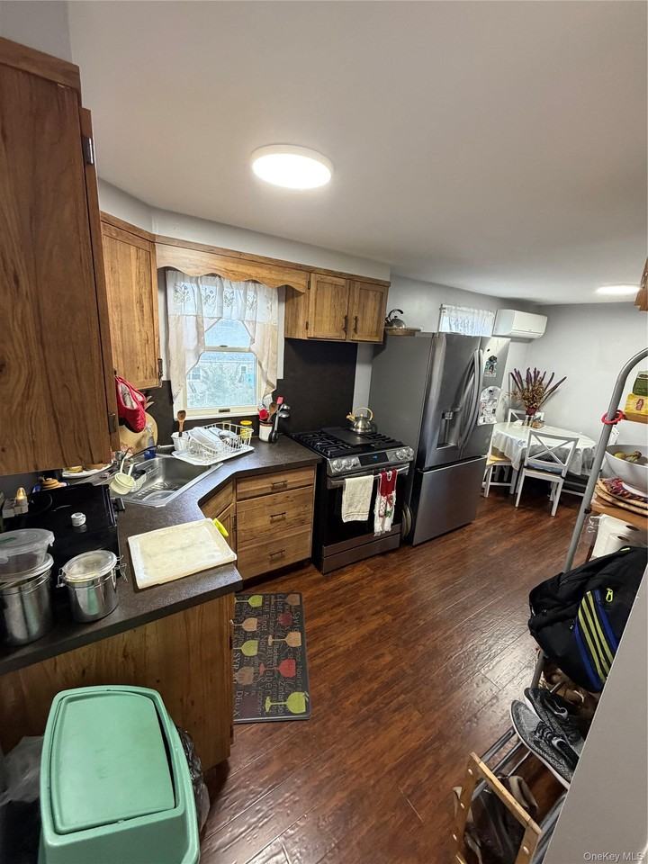 1773 Casper Ave - Photo 6 of 15