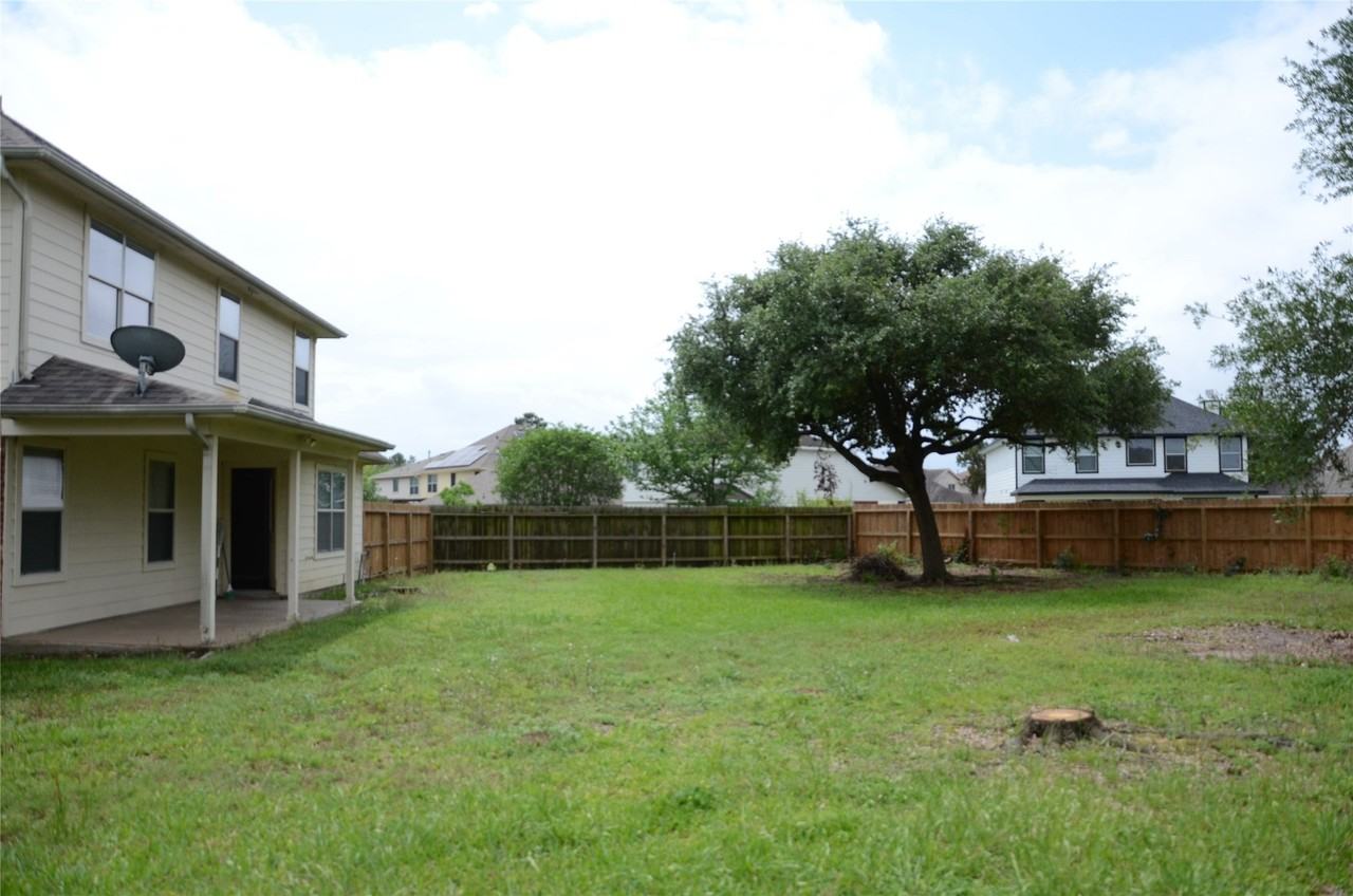 2507 Pembroke Spgs - Photo 2 of 8