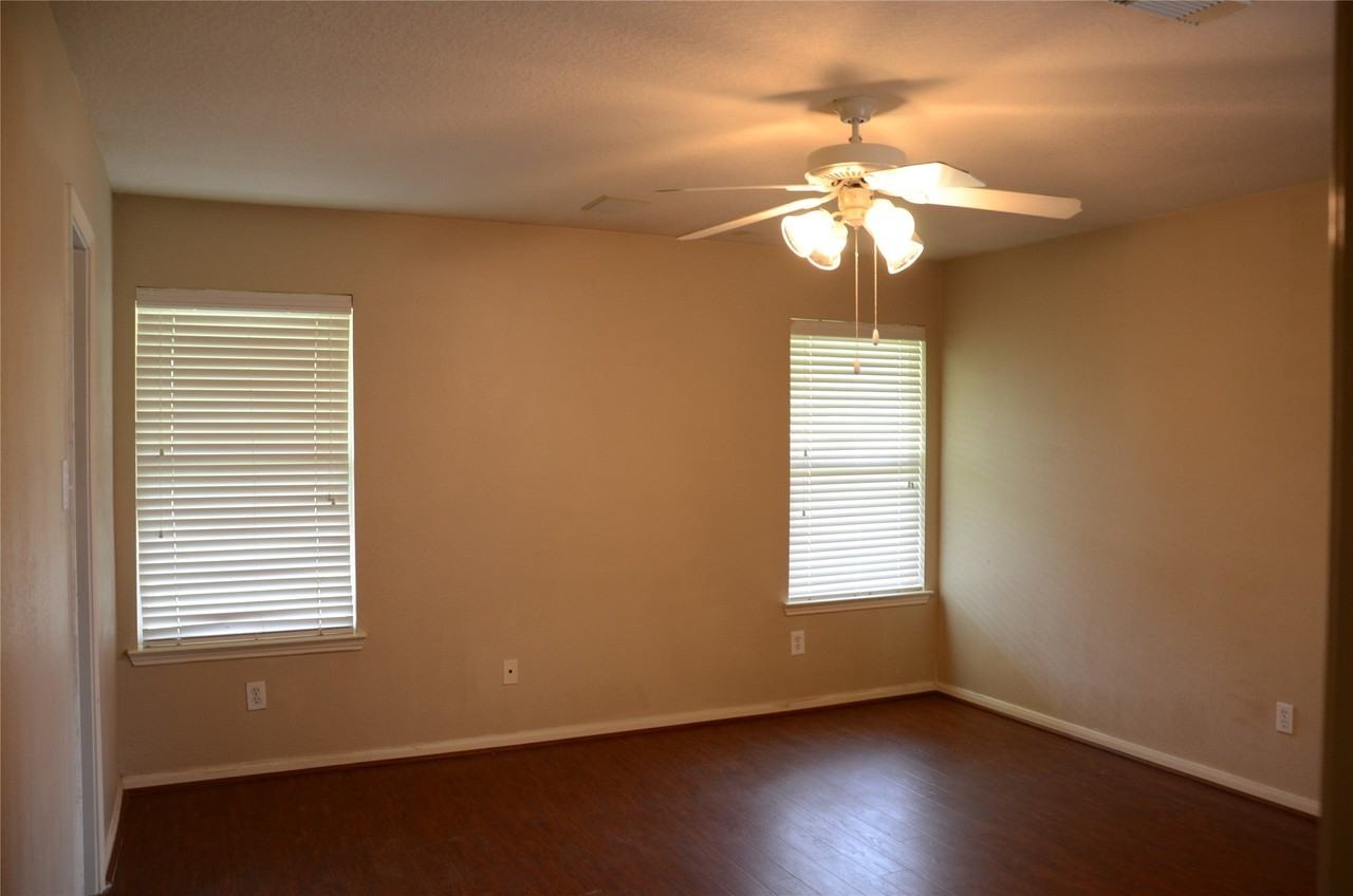 2507 Pembroke Spgs - Photo 5 of 8