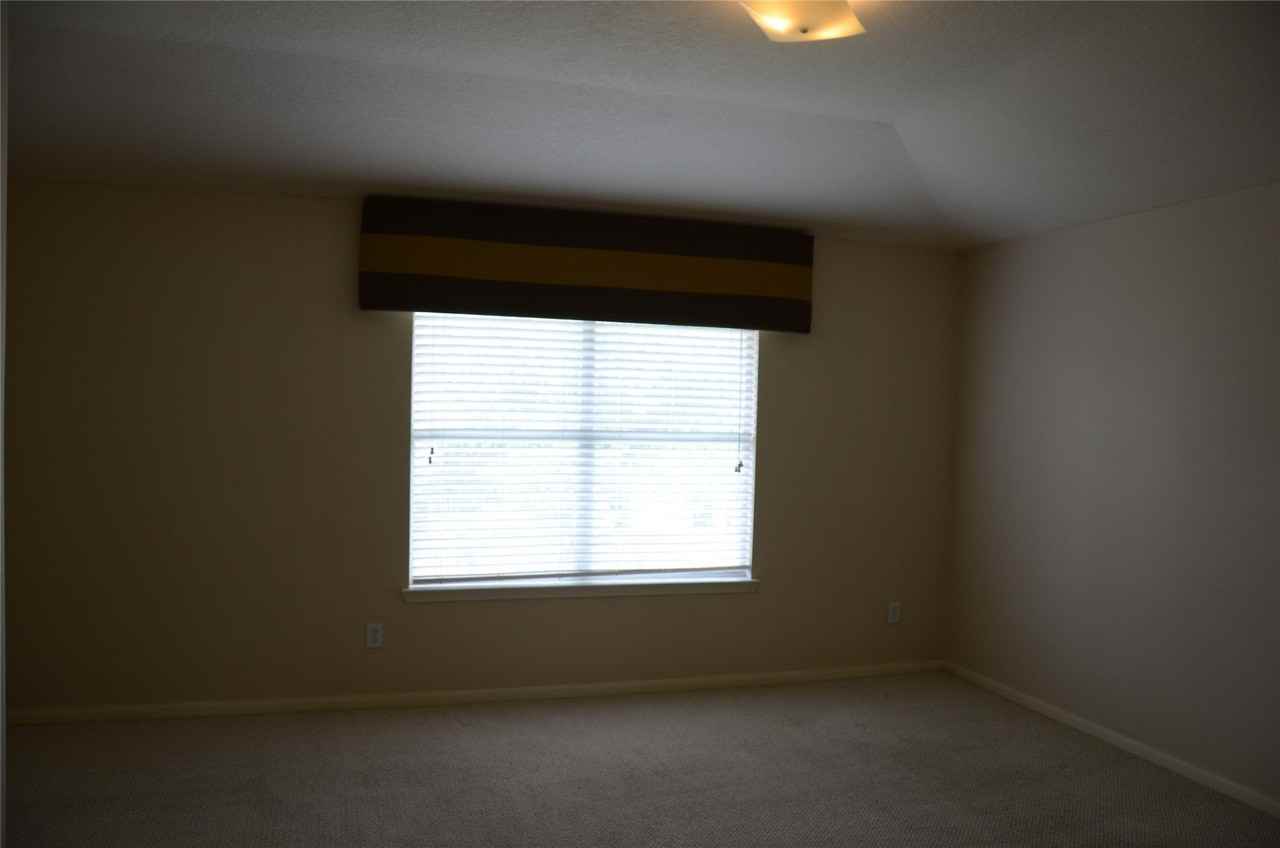2507 Pembroke Spgs - Photo 6 of 8