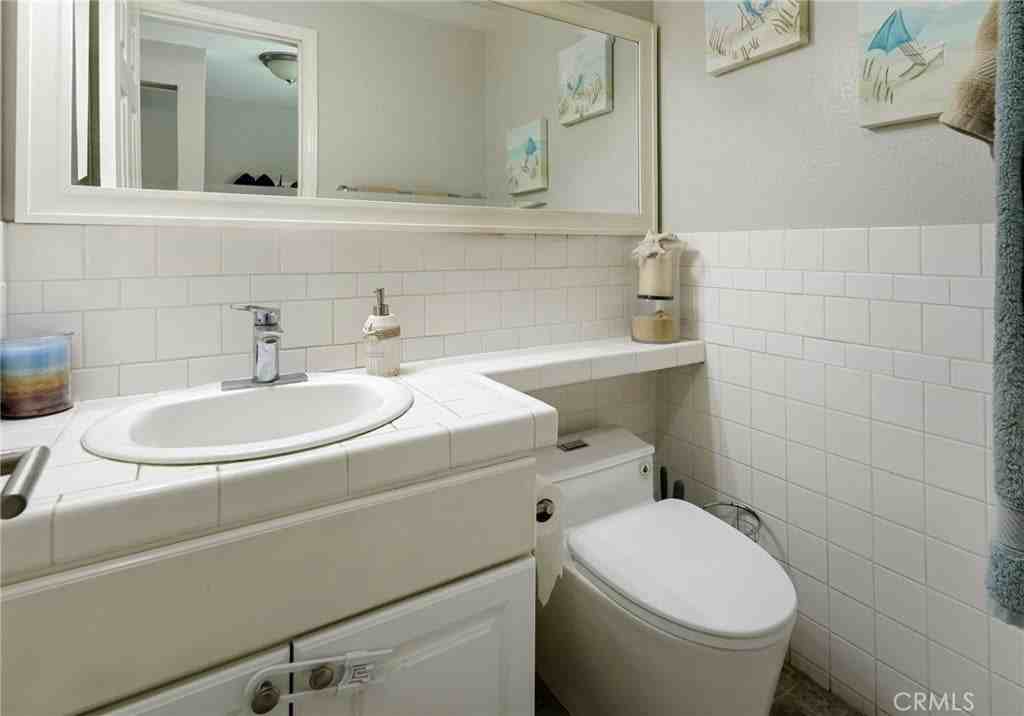 23821 Hillhurst Dr - Photo 7 of 13