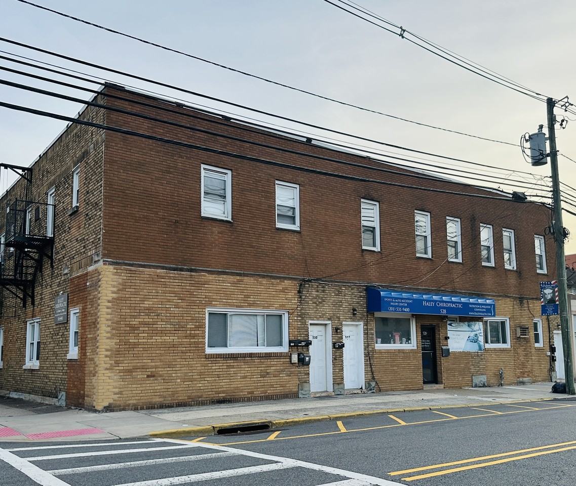 526 Valley Brook Ave